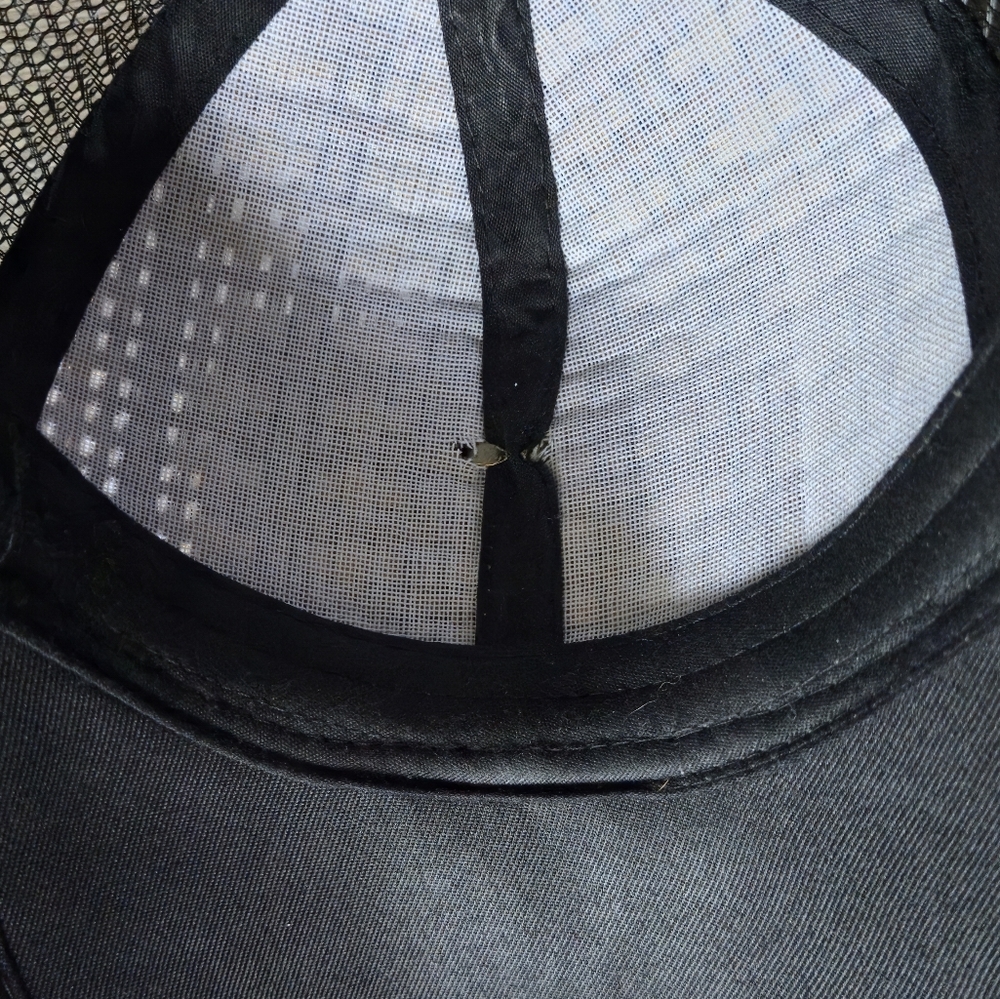Gorra Black Mesh Straw Trucker Hat Silver Tone Horse Buckle Embroidered Brim - Picture 5 of 10